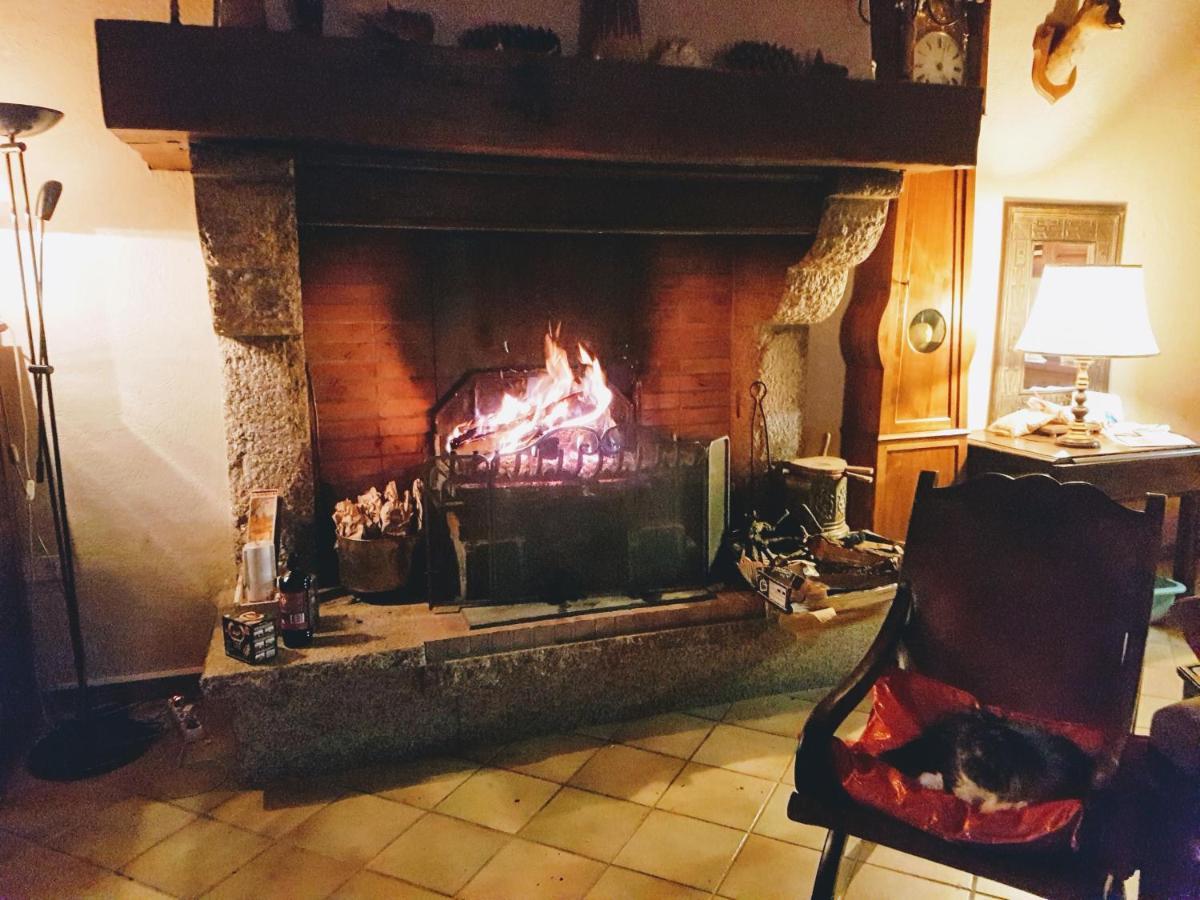 Gite Familial Fouga Bareilles Exteriör bild